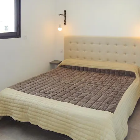 בית נופש Four-bedroom Holiday In *