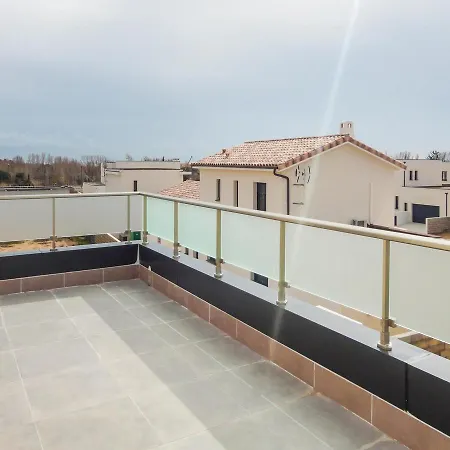 בית נופש Four-bedroom Holiday In *