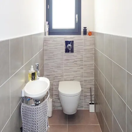 Four-bedroom Holiday In בית נופש Sérignan